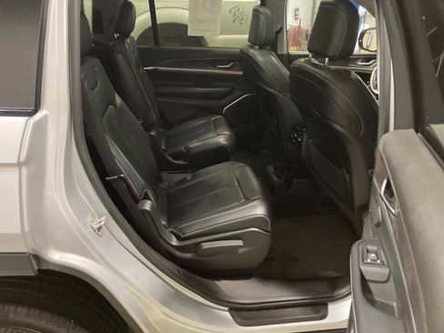 Used 2022 Jeep Grand Cherokee L Limited image 9