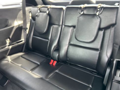 Certified 2020 Ford Explorer Limited w/ Class III Trailer Tow Package image 13