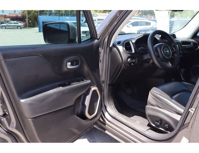 Used 2017 Jeep Renegade Limited FWD image 25