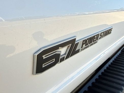 Used 2024 Ford F250 XLT w/ FX4 Off-Road Package AWD/4WD image 5