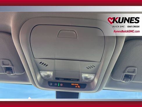 Used 2024 Chevrolet Equinox LT image 22