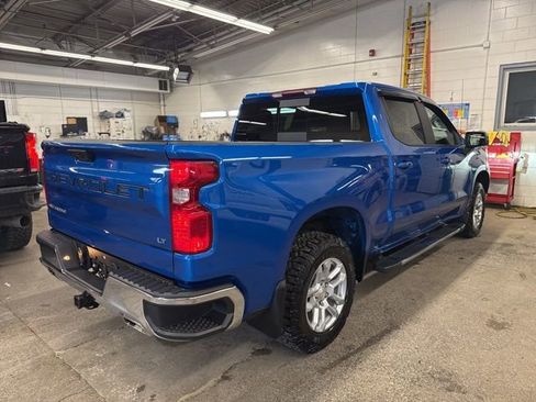 Used 2024 Chevrolet Silverado 1500 LT w/ Z71 Off-Road Package image 6