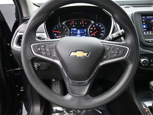 Used 2022 Chevrolet Equinox LT image 12