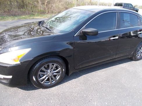 Used 2015 Nissan Altima 2.5 S w/ Sport Value Package image 7
