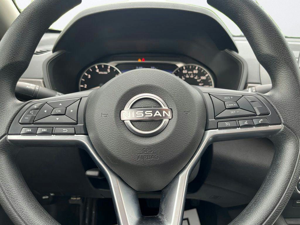 Used 2025 Nissan Altima 2.5 SV FWD image 19