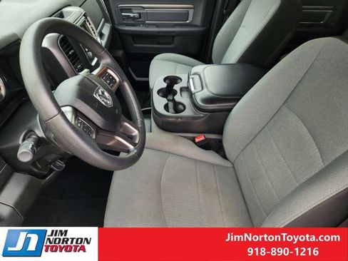 Used 2021 RAM 1500 Classic SLT AWD/4WD image 14