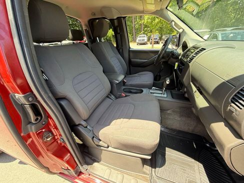 Used 2013 Nissan Frontier S RWD image 19