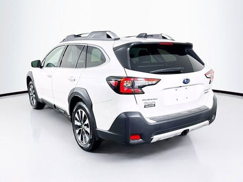 Used 2023 Subaru Outback Touring image 7