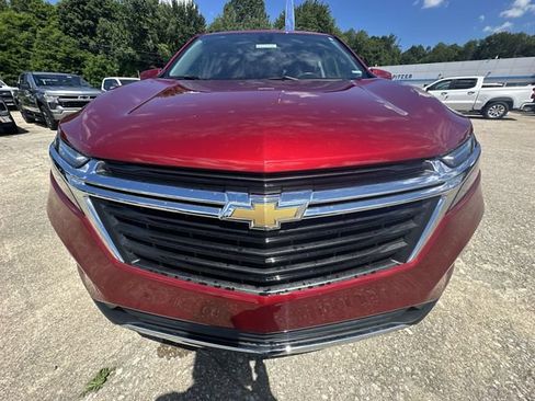 Used 2024 Chevrolet Equinox LT w/ LPO, Floor Liner Package FWD image 33