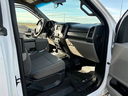 Used 2019 Ford F350 XLT w/ XLT Value Package image 11