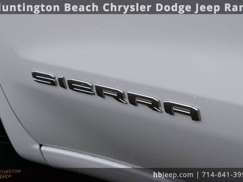 Used 2024 GMC Sierra 1500 Pro w/ Graphite Edition image 6