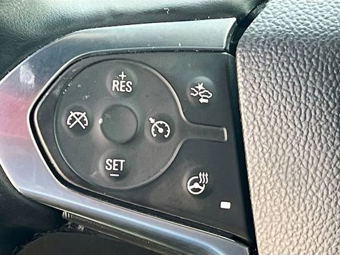 Used 2023 Chevrolet Traverse Premier w/ Redline Edition AWD/4WD image 10