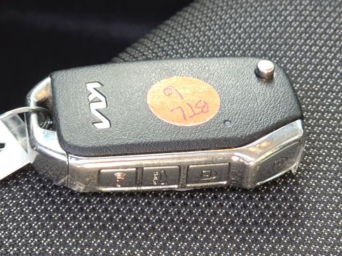 Used 2023 Kia Forte LXS image 32