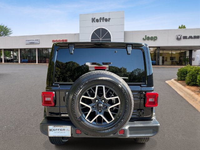 New 2027 Jeep Wrangler Unlimited Sahara AWD/4WD image 5