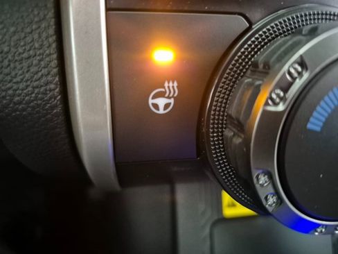 New 2025 Toyota Tacoma SR5 image 27