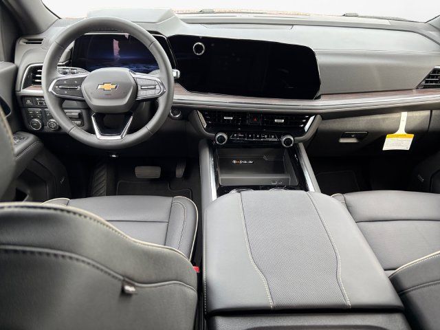Used 2026 Chevrolet Tahoe Premier AWD/4WD image 10