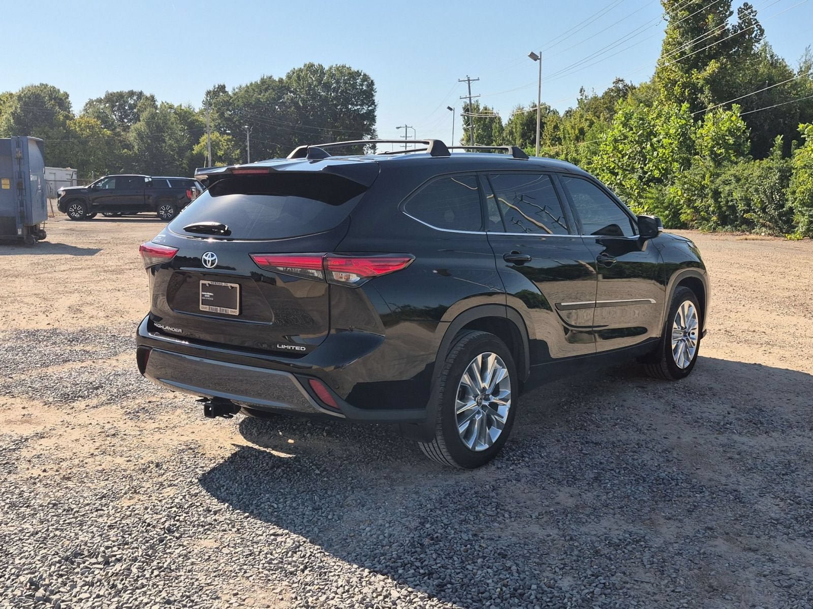 Used 2021 Toyota Highlander Limited FWD image 6