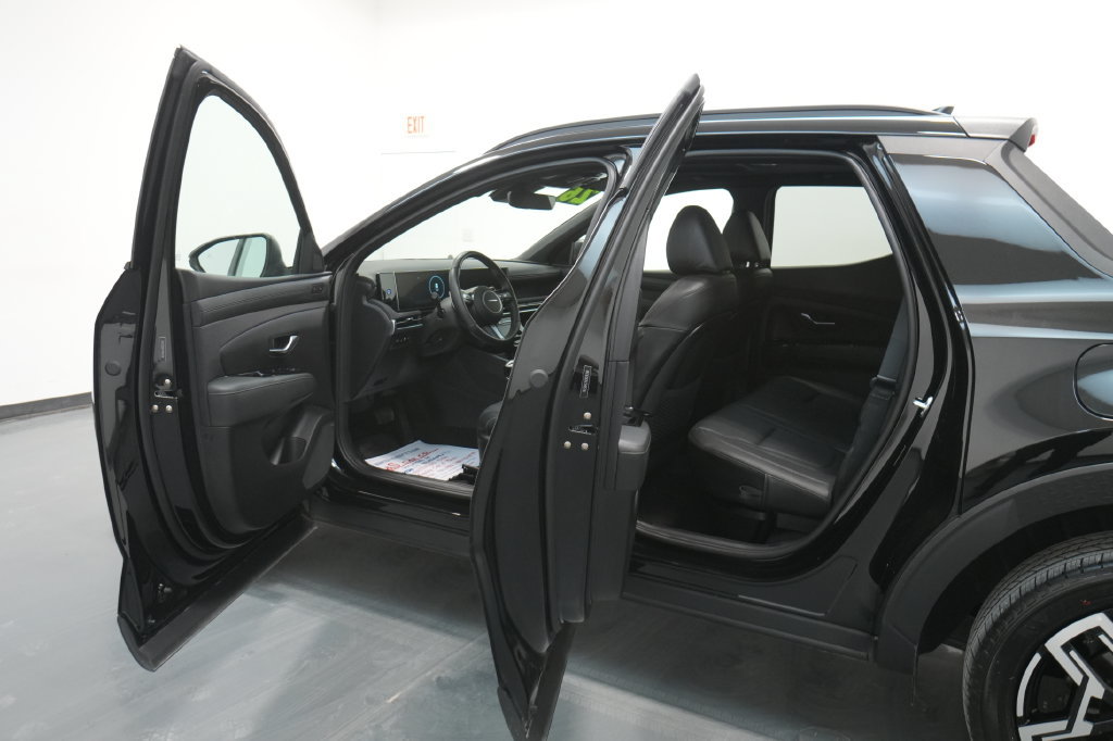 Used 2026 Hyundai Santa Cruz Limited AWD/4WD image 29