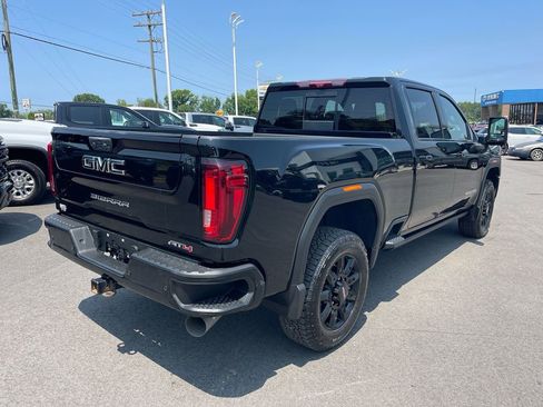 Used 2022 GMC Sierra 2500 AT4 w/ AT4 Premium Plus Package image 5