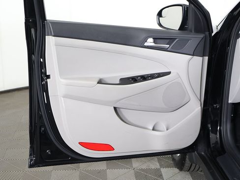 Used 2019 Hyundai Tucson SE FWD image 19