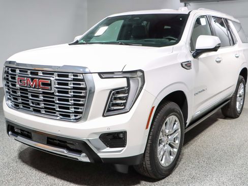 Used 2025 GMC Yukon Denali image 37