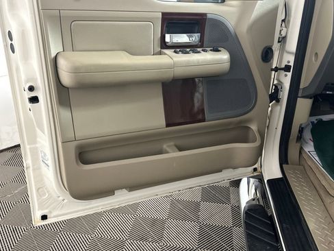 Used 2008 Ford F150 Lariat image 13