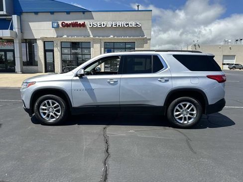 Used 2020 Chevrolet Traverse LT FWD image 4