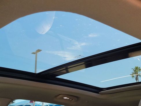 Certified 2023 Cadillac XT4 Premium Luxury image 17