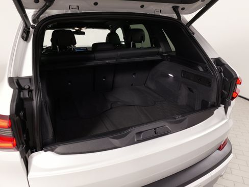 Used 2022 BMW X5 xDrive45e w/ Parking Assistance Package AWD/4WD image 54