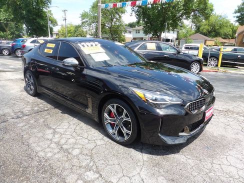 Used 2018 Kia Stinger GT2 AWD/4WD image 3