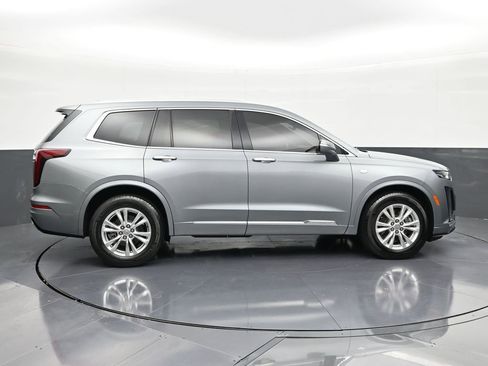 Certified 2023 Cadillac XT6 Luxury FWD image 6