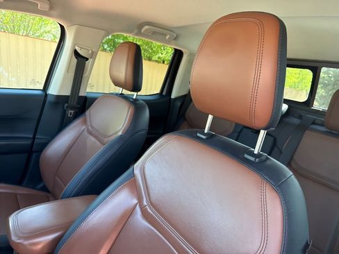 Certified 2022 Ford Maverick Lariat w/ Equipment Group 500A Standard AWD/4WD image 11