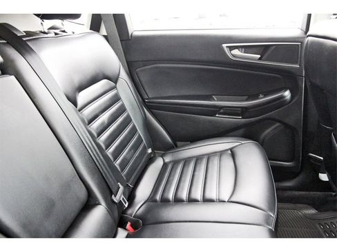 Used 2023 Ford Edge SEL image 10