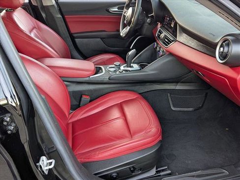 Used 2021 Alfa Romeo Giulia Sprint w/ Active Assist 1 Package image 21