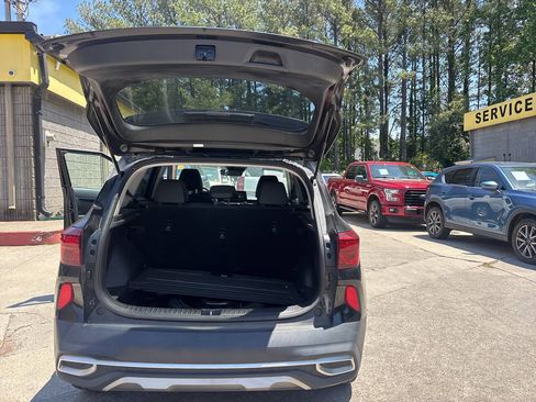 Used 2021 Kia Seltos SX w/ SX Sunroof Package AWD/4WD image 14