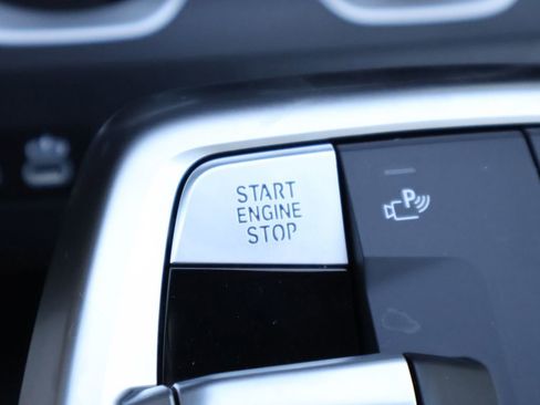 New 2025 BMW X1 xDrive28i w/ Technology Package image 31