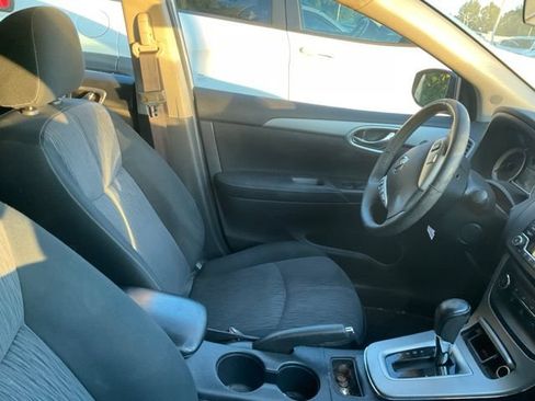 Used 2015 Nissan Sentra SV FWD image 3