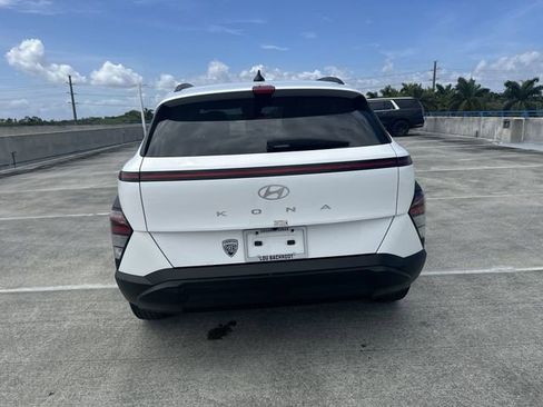 Used 2025 Hyundai Kona SEL FWD image 28