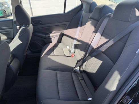 Used 2025 Nissan Altima 2.5 SV FWD image 16