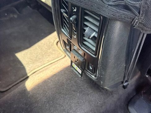 Used 2016 Jeep Grand Cherokee Overland w/ Advanced Technology Group AWD/4WD image 32