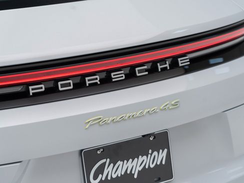 New 2026 Porsche Panamera 4S image 14