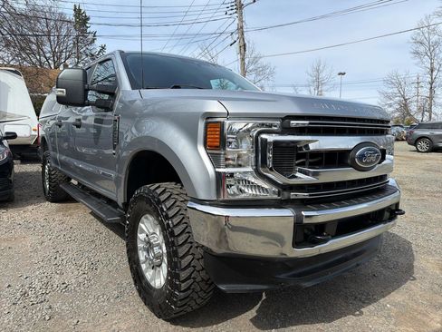 Used 2022 Ford F250 XL w/ STX Appearance Package image 3