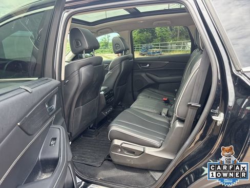 Used 2024 Acura MDX SH-AWD w/ Advance Package image 25