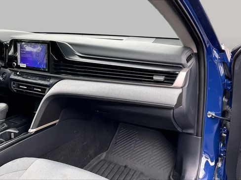 Used 2025 Toyota Camry LE w/ Convenience Package FWD image 18