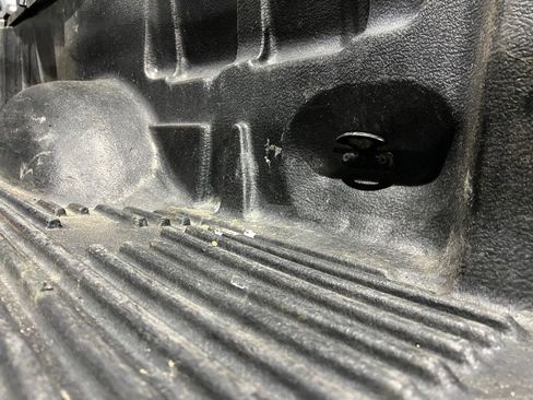 Used 2010 Ford F150 XLT image 4