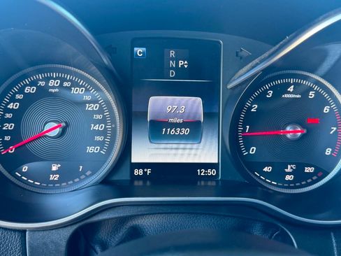 Used 2016 Mercedes-Benz C 300 Sedan w/ Surround View Package image 22