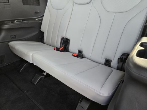Used 2025 Hyundai Palisade SEL AWD/4WD image 29