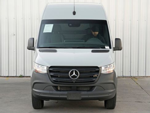 Used 2023 Mercedes-Benz Sprinter 2500 w/ Acoustic Package image 36