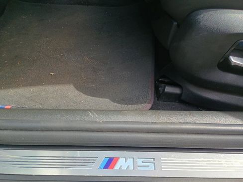 Used 2018 BMW M5 image 9