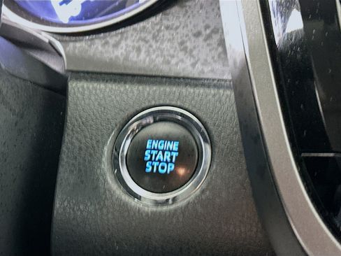 Used 2024 Toyota Camry SE w/ Convenience Package image 20